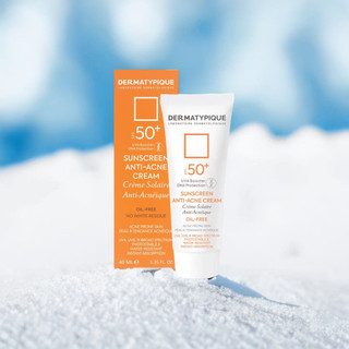 کرم ضد آفتاب +SPF50 ضد جوش فاقد چربی بی رنگ درماتیپیک 40 میل DERMATYPIQUE SPF 50 + Anti-Acne Cream Oil Free SunScreen 40 ml