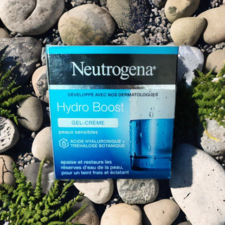ژل کرم آبرسان نوتروژینا Neutrogena مدلHydro Boost